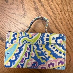 Colorful Vera Bradley Mini Jewelry Box
Travel Case